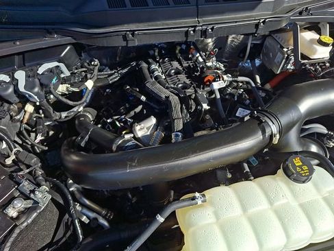 Used 2025 Ford F150 Lariat w/ Equipment Group 501A Mid AWD/4WD image 28
