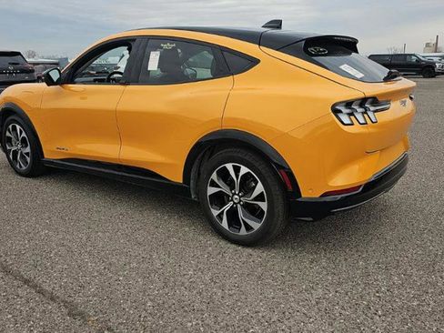 Used 2022 Ford Mustang Mach-E Premium AWD/4WD image 4