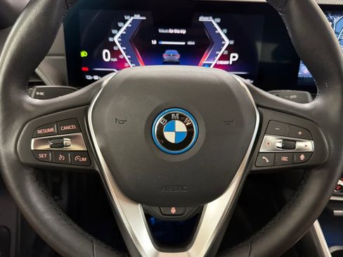 Used 2023 BMW i4 eDrive35 w/ Premium Package RWD image 23