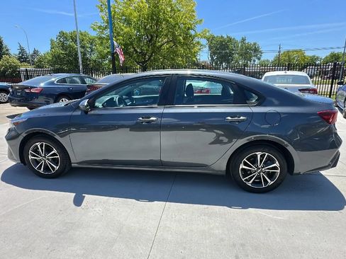 Used 2024 Kia Forte LXS FWD image 8
