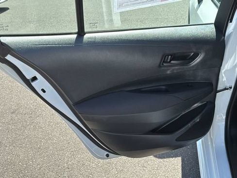 Used 2025 Toyota Corolla LE FWD image 19