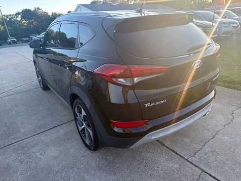 Used 2017 Hyundai Tucson Sport FWD image 10