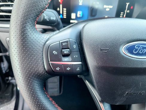 Used 2023 Ford Escape ST-Line w/ Tech Pack #1 AWD/4WD image 22
