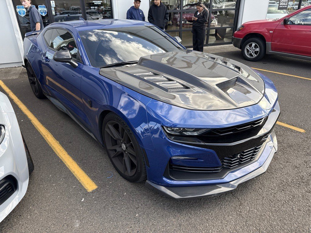 Used 2019 Chevrolet Camaro SS RWD image 1