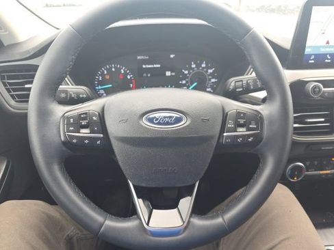Used 2022 Ford Escape SE w/ SE Sport Appearance Package FWD image 15