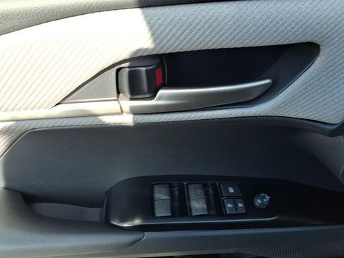 New 2026 Toyota Camry SE w/ Convenience Package FWD image 11