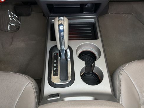 Used 2010 Ford Edge Limited FWD image 27