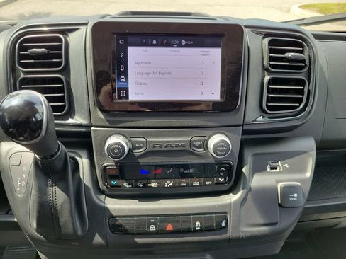 Used 2025 RAM ProMaster 2500 w/ Convenience Group FWD image 26