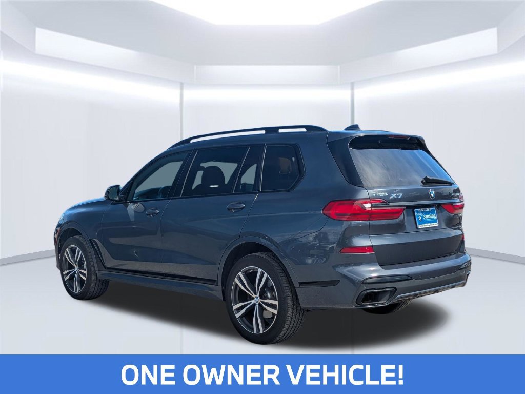 Used 2022 BMW X7 xDrive40i w/ M Sport Package AWD/4WD image 4
