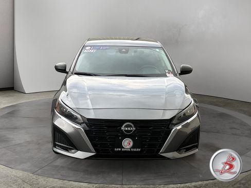 Used 2024 Nissan Altima 2.5 S FWD image 2