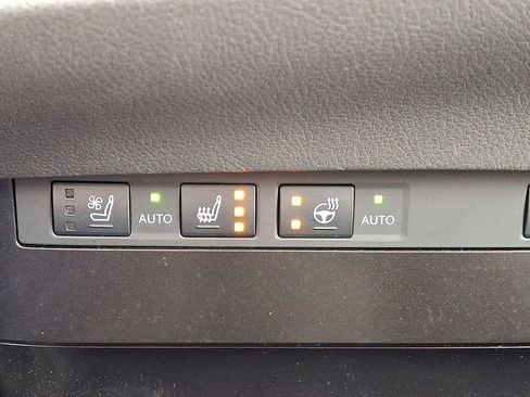 Used 2024 Lexus ES 350 350 w/ Premium Package image 27