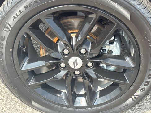 Used 2025 Dodge Durango GT AWD/4WD image 10