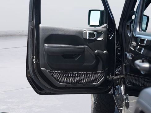 Used 2022 Jeep Wrangler Unlimited Sport AWD/4WD image 30