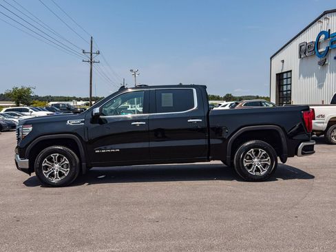 Used 2025 GMC Sierra 1500 SLT AWD/4WD image 2