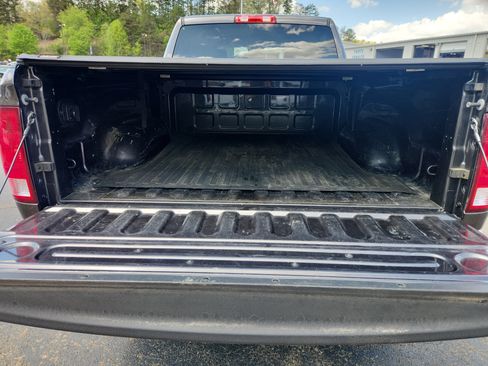 Used 2017 RAM 3500 Tradesman w/ Chrome Appearance Group image 51