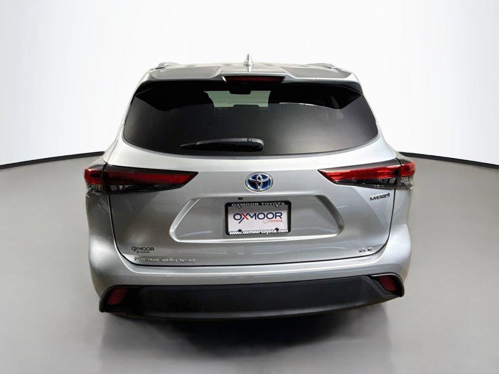 Certified 2023 Toyota Highlander XLE AWD/4WD image 6
