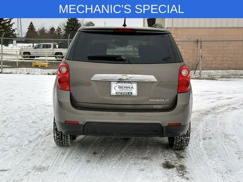 Used 2010 Chevrolet Equinox LT w/ Vehicle Interface Package image 4