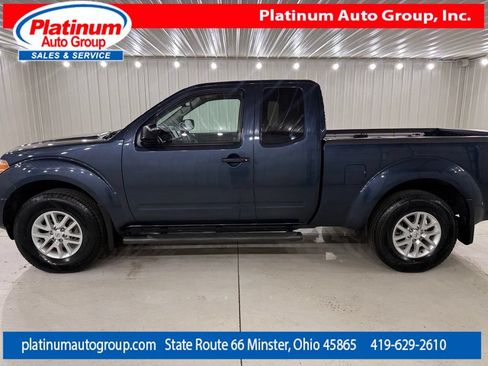 Used 2020 Nissan Frontier SV AWD/4WD image 2