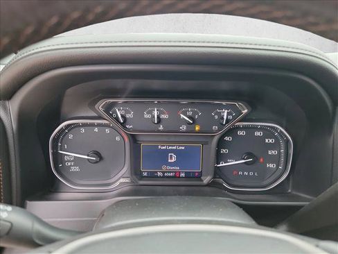 Used 2020 GMC Sierra 1500 AT4 w/ AT4 Carbonpro Edition image 19