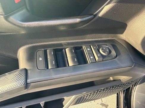 Certified 2026 Toyota Tacoma SR AWD/4WD image 17