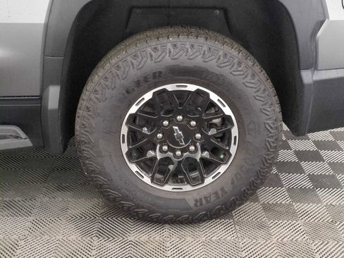 New 2026 Chevrolet Silverado EV Trail Boss w/ Premium Package image 12