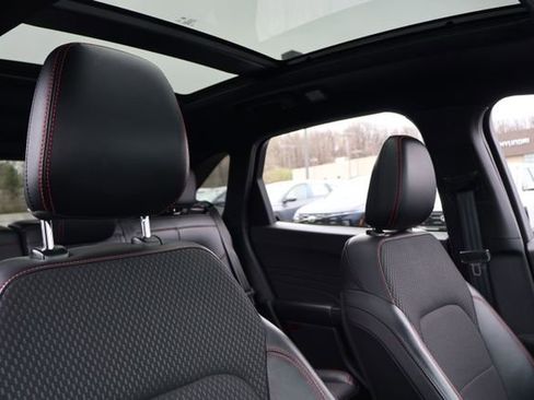 Used 2024 Ford Escape ST-Line w/ Tech Pack #1 image 17