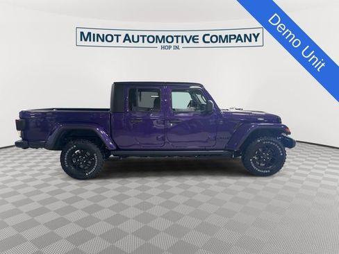 New 2026 Jeep Gladiator Willys AWD/4WD image 9