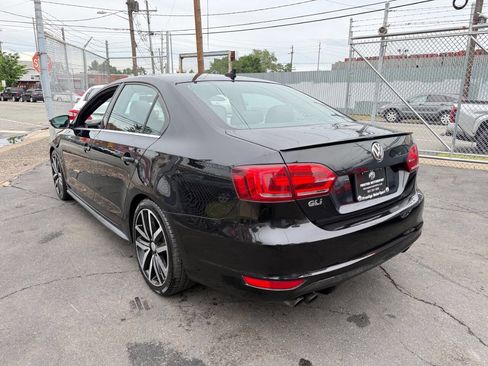 Used 2013 Volkswagen Jetta GLI Autobahn FWD image 4