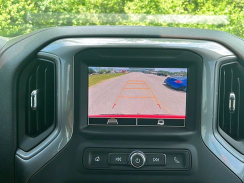 Used 2024 Chevrolet Silverado 1500 Custom Trail Boss w/ Turbomax Blackout Package AWD/4WD image 15