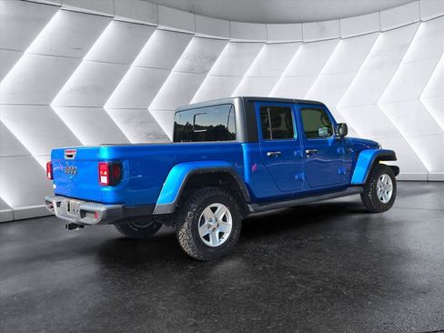Used 2022 Jeep Gladiator Sport AWD/4WD image 5