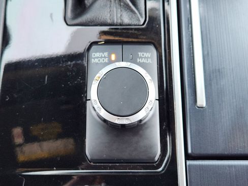 Used 2022 Toyota Tundra Platinum RWD image 22