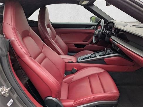 Used 2021 Porsche 911 Carrera RWD image 19