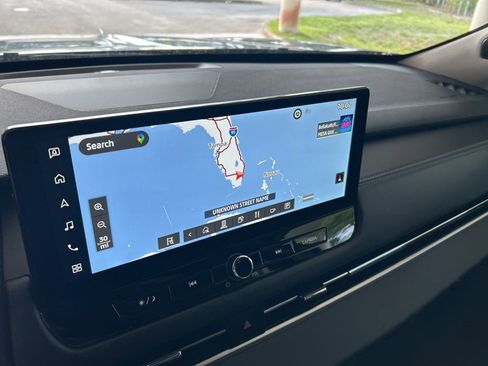 New 2025 Mitsubishi Outlander SE image 11