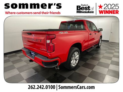 Used 2019 Chevrolet Silverado 1500 Custom w/ Custom Value Package AWD/4WD image 5