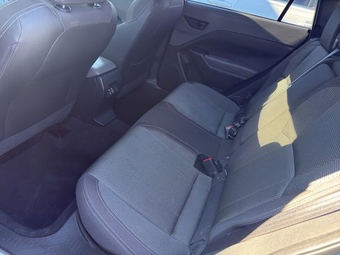 Used 2024 Subaru Crosstrek 2.0i Premium image 5