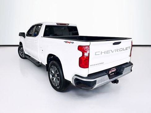 Used 2025 Chevrolet Silverado 1500 LT image 8