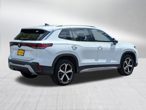Certified 2025 Volkswagen Tiguan SE AWD/4WD image 7