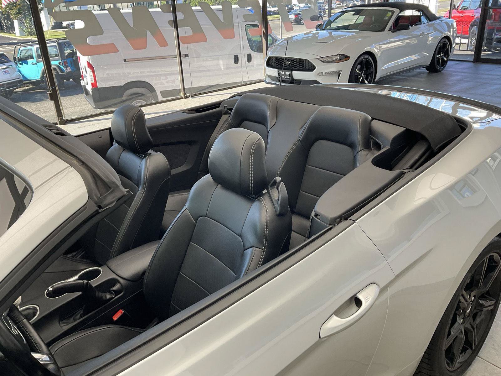Used 2019 Ford Mustang GT Premium w/ Black Accent Package RWD image 20