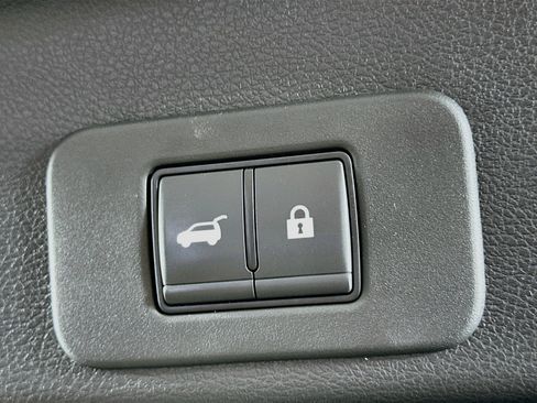 Used 2025 Nissan Murano SV AWD/4WD image 29