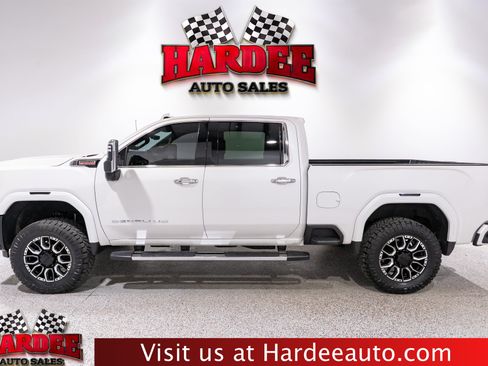 Used 2024 GMC Sierra 2500 Denali w/ Denali Reserve Package AWD/4WD image 1