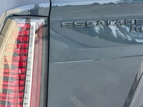 New 2025 Cadillac Escalade IQ Sport 1 w/ LPO, ONYX Package image 26