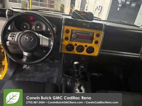 Used 2007 Toyota FJ Cruiser 4WD image 25