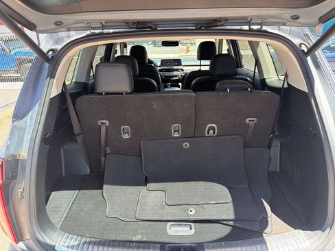 Used 2022 Kia Telluride SX w/ Nightfall Edition Package AWD/4WD image 11