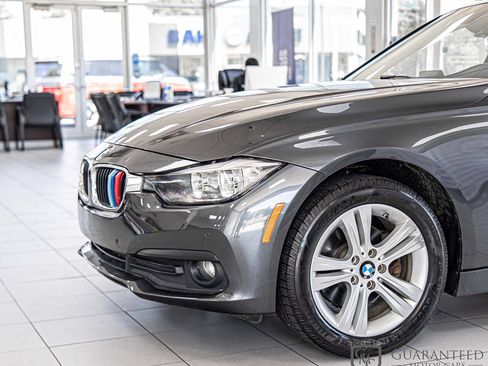 Used 2016 BMW 328i xDrive Sedan AWD/4WD image 5