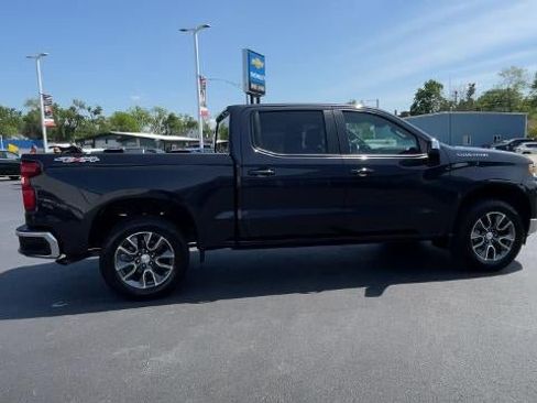 Certified 2022 Chevrolet Silverado 1500 LT image 9