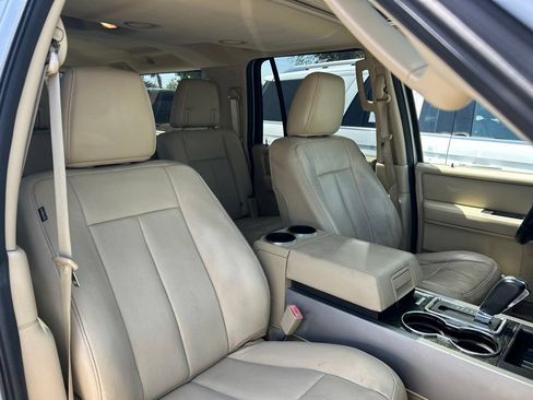 Used 2017 Ford Expedition EL Limited w/ Equipment Group 301A AWD/4WD image 41