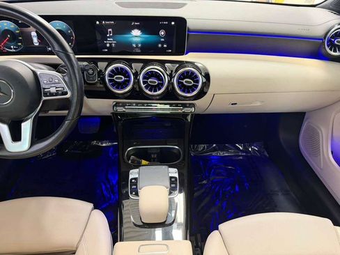 Used 2020 Mercedes-Benz CLA 250 image 39