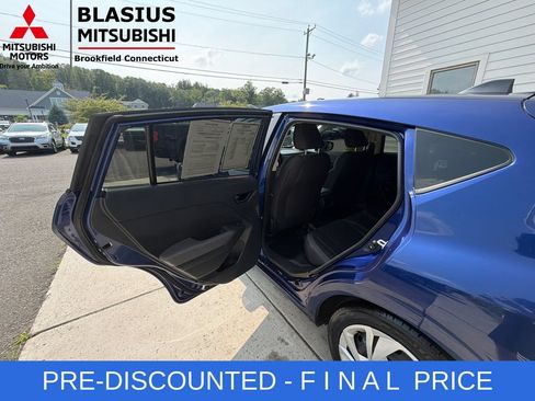 Used 2024 Subaru Impreza 2.0i AWD/4WD image 30