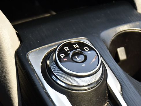 Used 2023 Ford Escape Platinum w/ Premium Technology Package AWD/4WD image 28