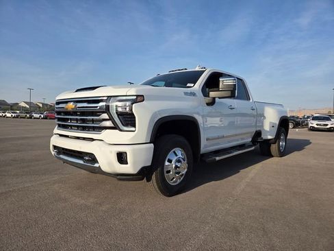 New 2026 Chevrolet Silverado 3500 High Country w/ High Country Premium Package image 2